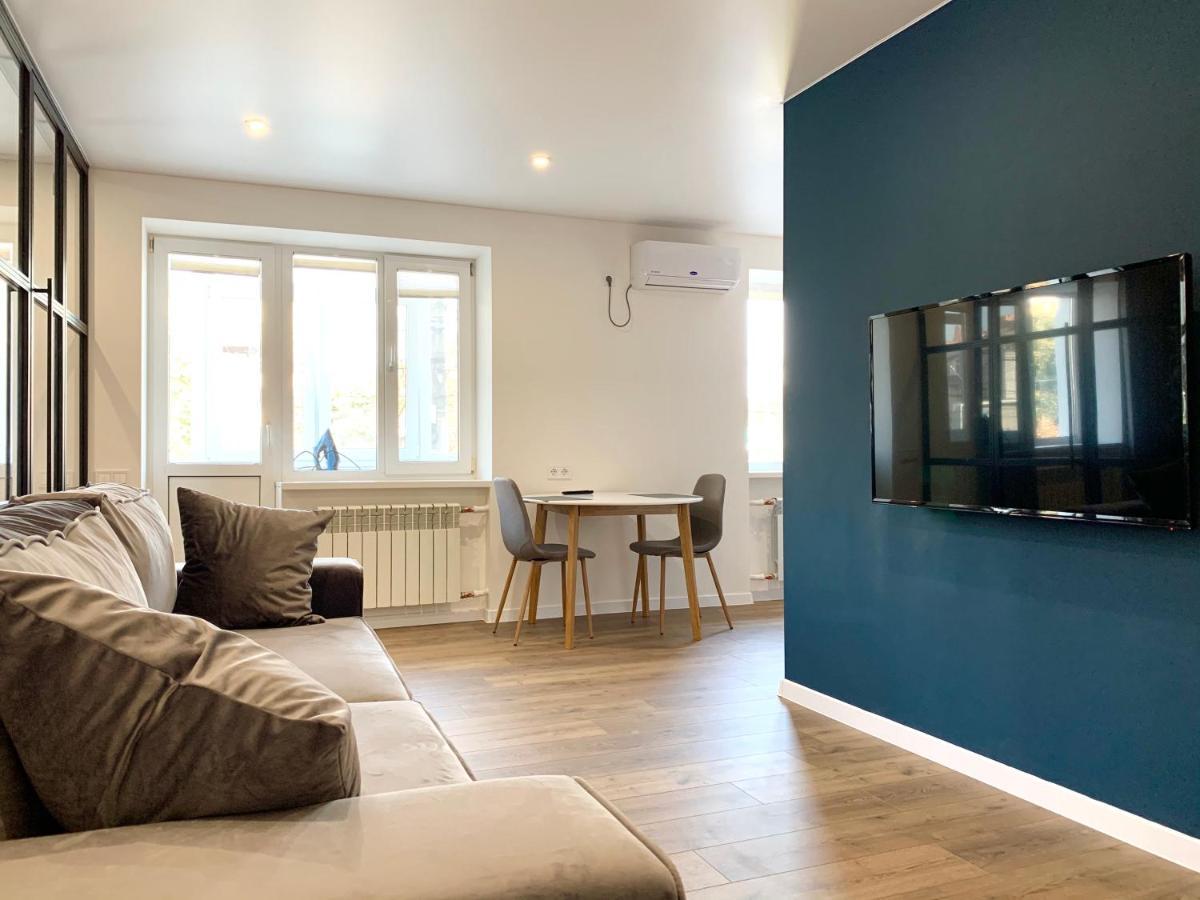 Navy City Center Apartment Двокімнатні Апартаменти В Центрі Міста Poltava Dış mekan fotoğraf